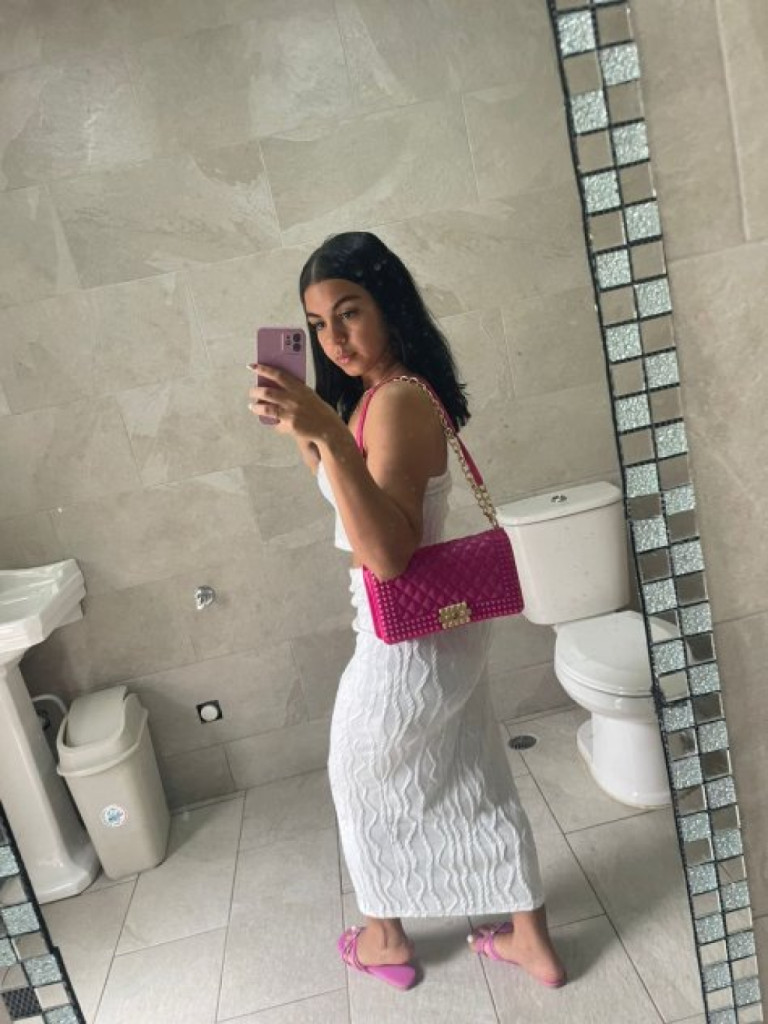 Profile picture 4