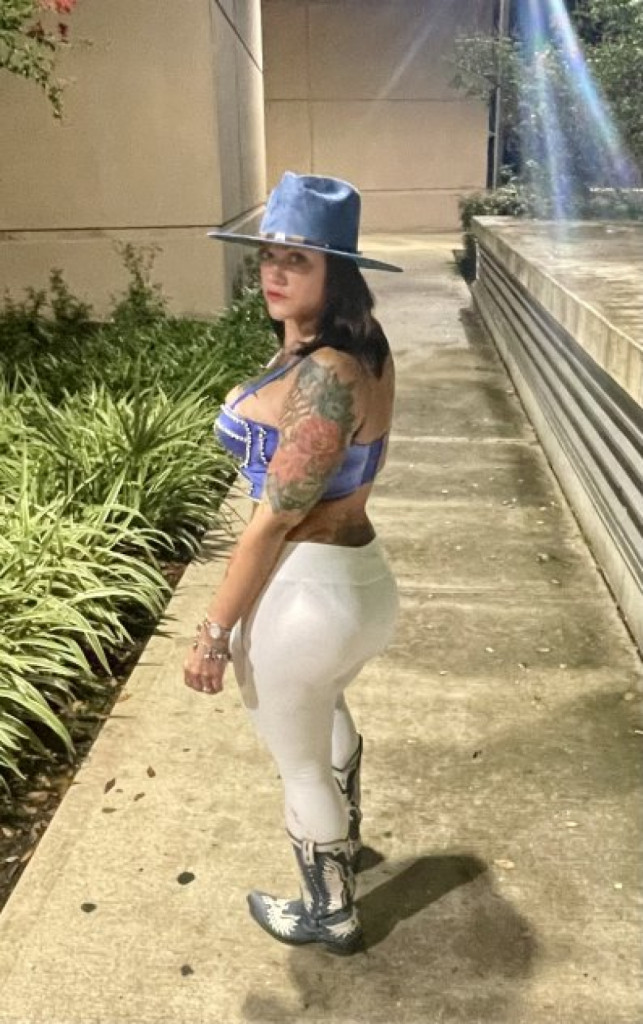 Profile picture 3